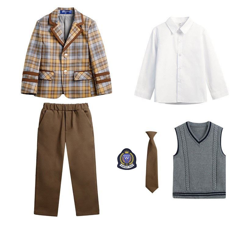 اسکول یونیفارم